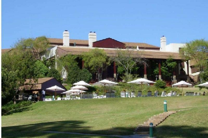 Drakensberg Sun Resort Cathkin Park Exterior foto